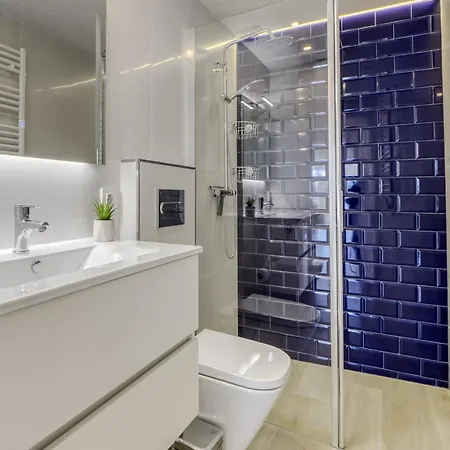 In With Beachfront Views Apartamento Rosas