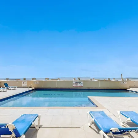 In With Beachfront Views * Roses
