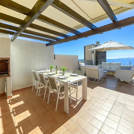 In With Beachfront Views