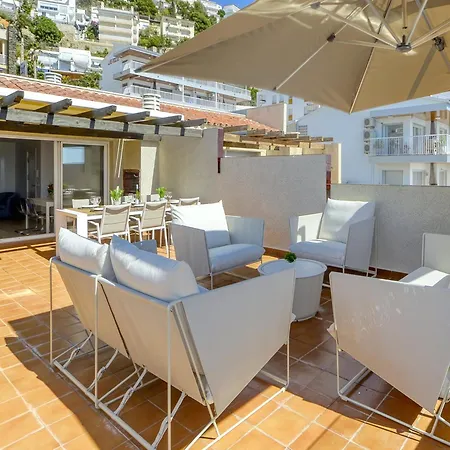 In With Beachfront Views * Roses